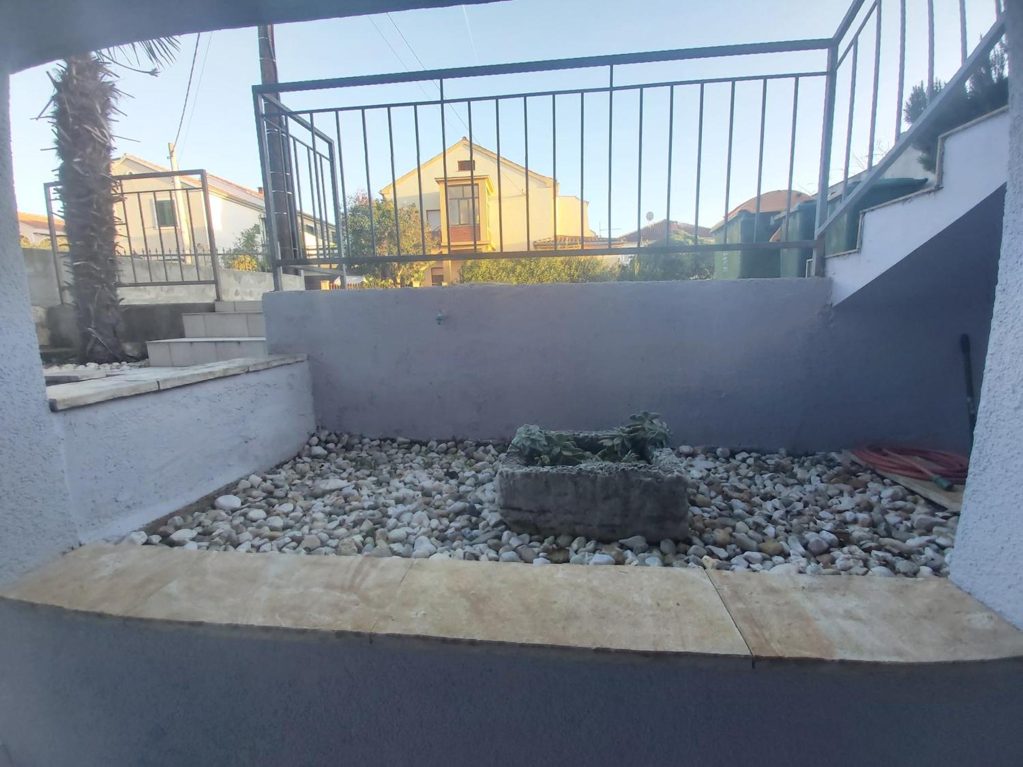 Luce With Shared Pool Apartman Zadar
